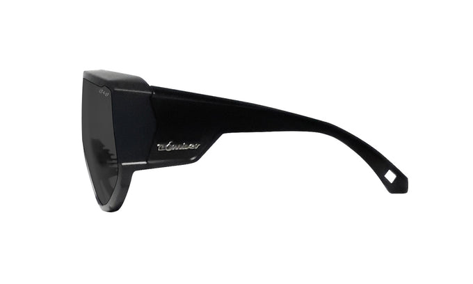 Bomber Magnum: Black