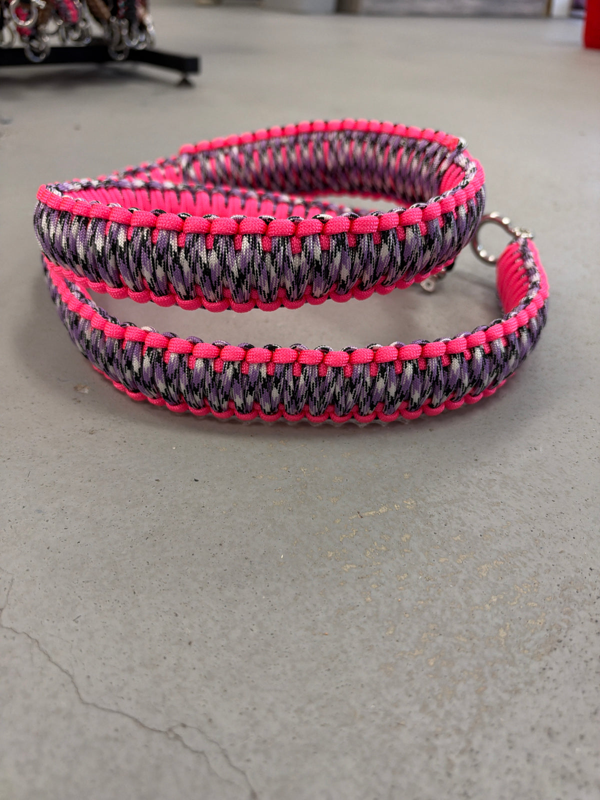 Paracord Clips: Paracord Strap