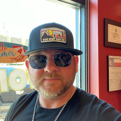 Red Dirt Hat: Coyote (Black/Black)