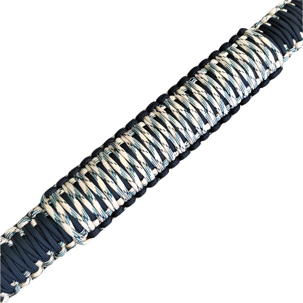 Paracord strap with shoulder pad