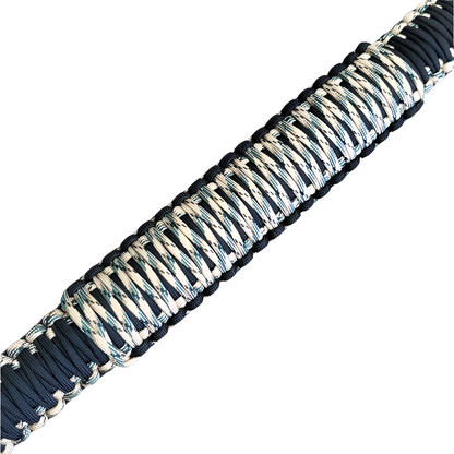 Paracord strap with shoulder pad