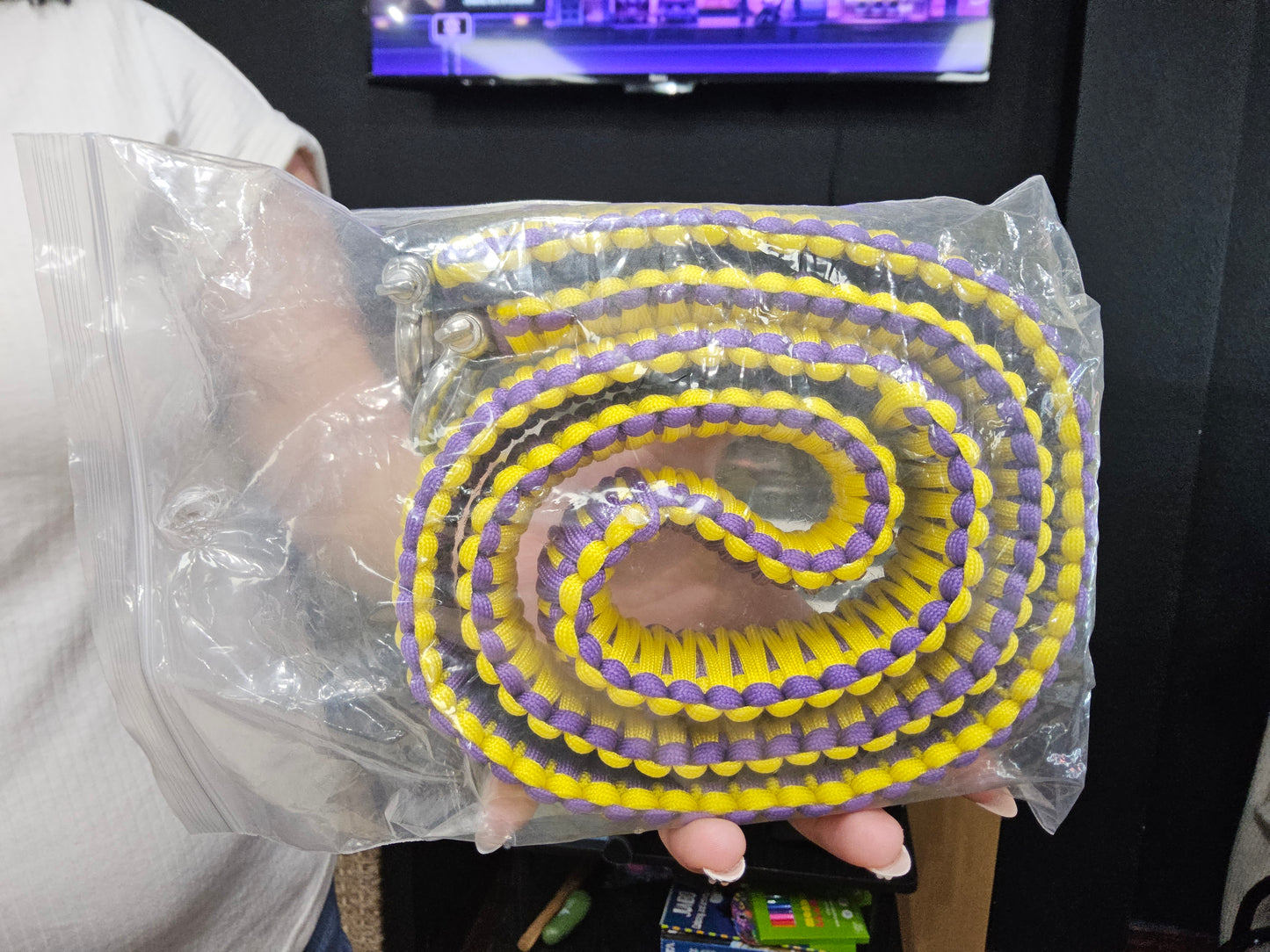 Paracord strap with shoulder pad