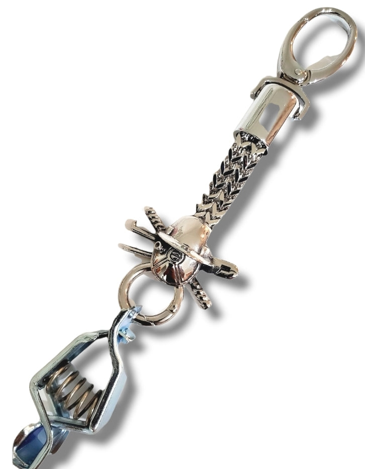 Paracord Clips: Glove Clips