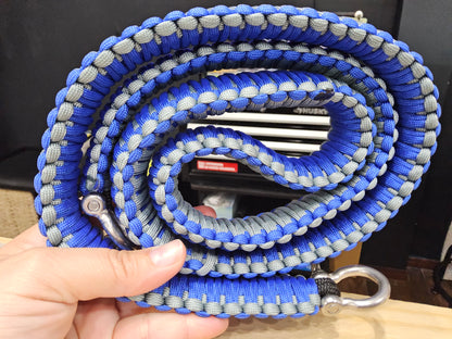 Paracord strap with shoulder pad