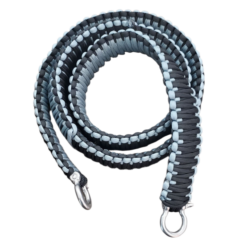 Paracord strap with shoulder pad