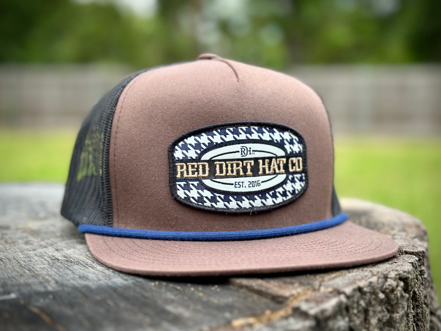 Red Dirt Hat: Hound