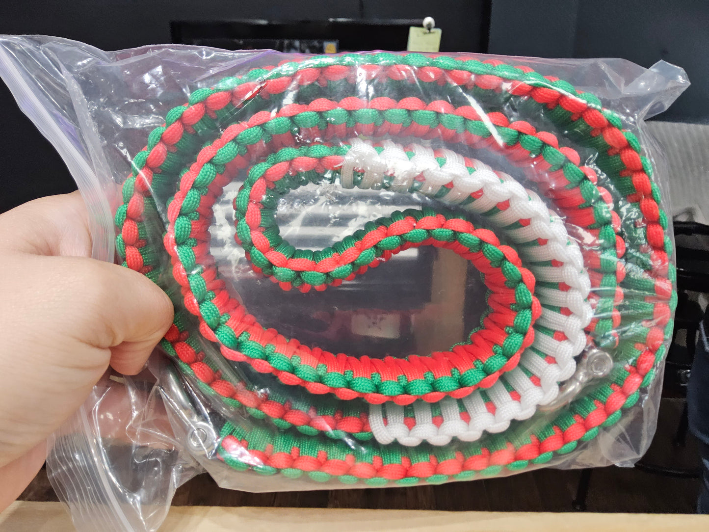 Paracord strap with shoulder pad