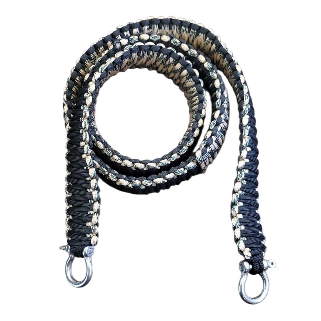 Paracord strap with shoulder pad
