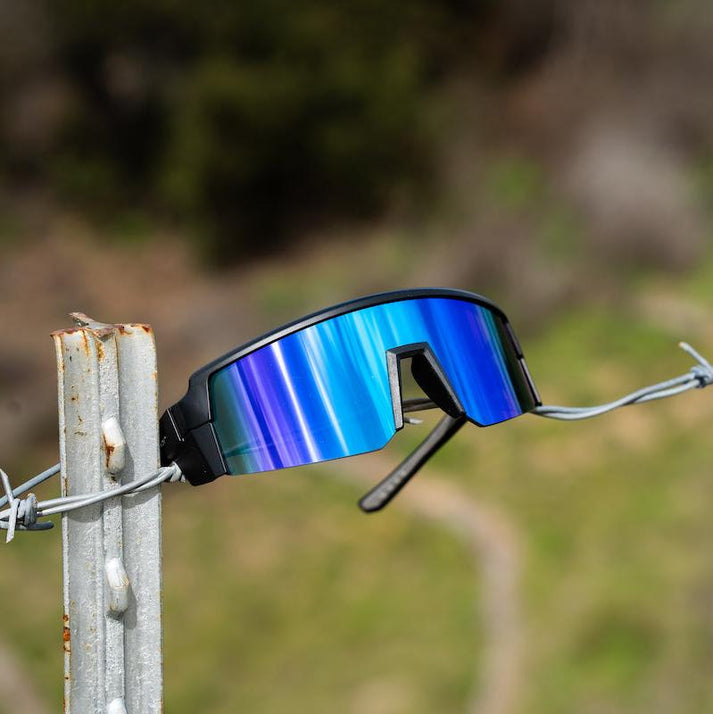 Bomber Smoke: Blue Mirror/Matte Black Frame